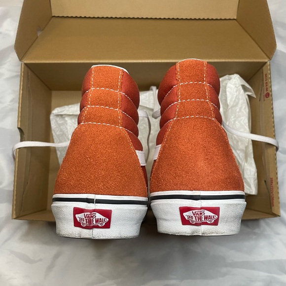Vans SK8-HI SHOE
COLOR: Burnt Ochre
SIZE: 11.0 Men = 12.5 Women - Picture 14 of 16